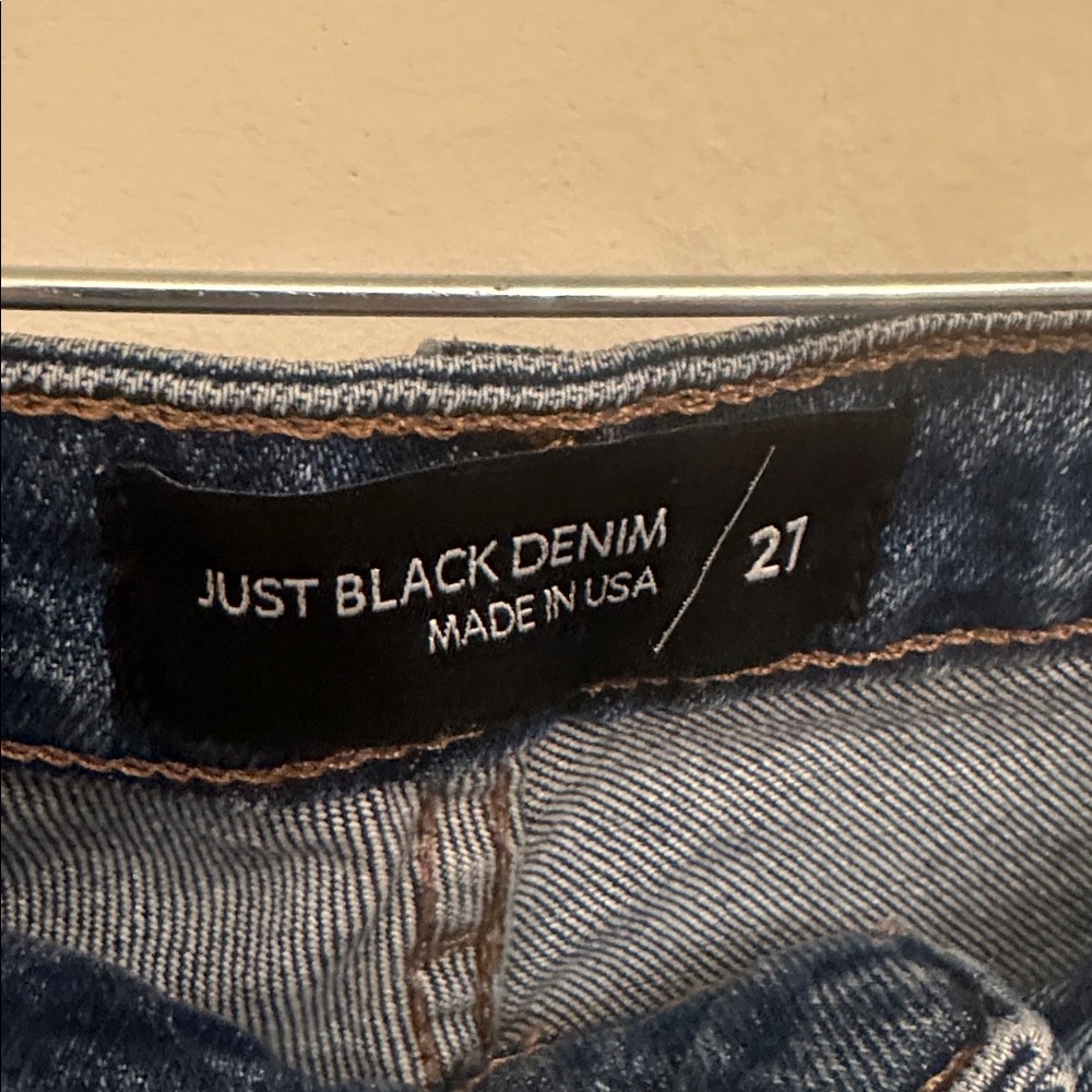 Just Black Denim Women’s The Vintage Straight Dark Denim Size‎ 27 Frayed Hem - Picture 2 of 5
